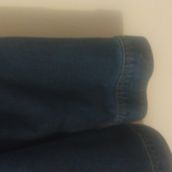 Great Denim jacket. 3/4 sleeve brand is Red Ruby woman. - Picture 5 of 7